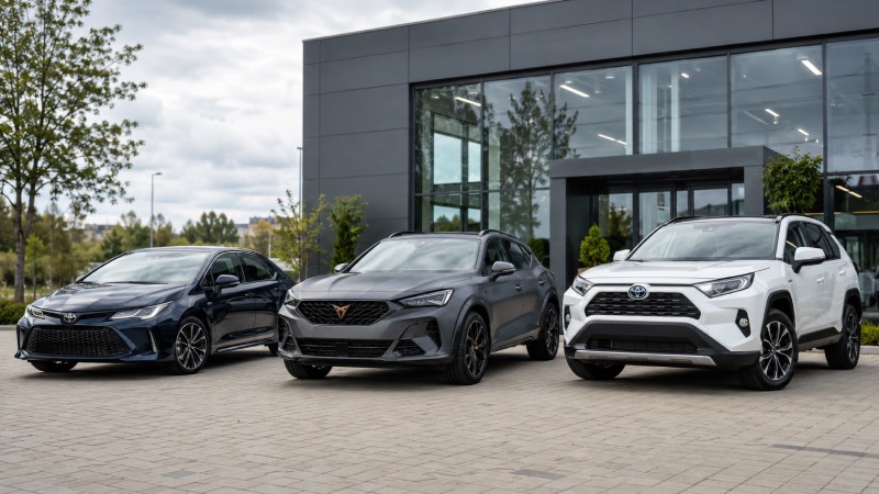 Geriausi hibridiniai automobiliai 2026 metais
